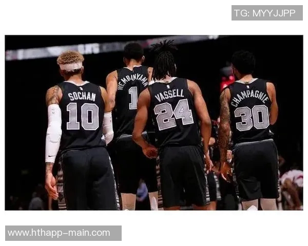 三队争锋相对马刺雷霆勇士各自克敌展现强大实力与战术较量 三队争锋相对马刺雷霆勇士各自克敌展现强大实力与战术较量