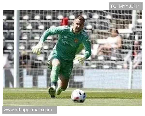 希顿完成牛津大学高管课程并获得多项足球教练执照的成长之路