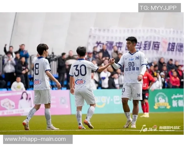 半岛都市报：新疆男篮状态平平今晚雄鹰力争首次突破天山高峰