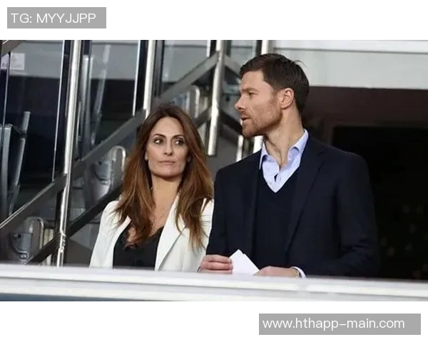 克劳奇分享家庭趣事：为妻子选礼物无能女儿因女足热爱足球